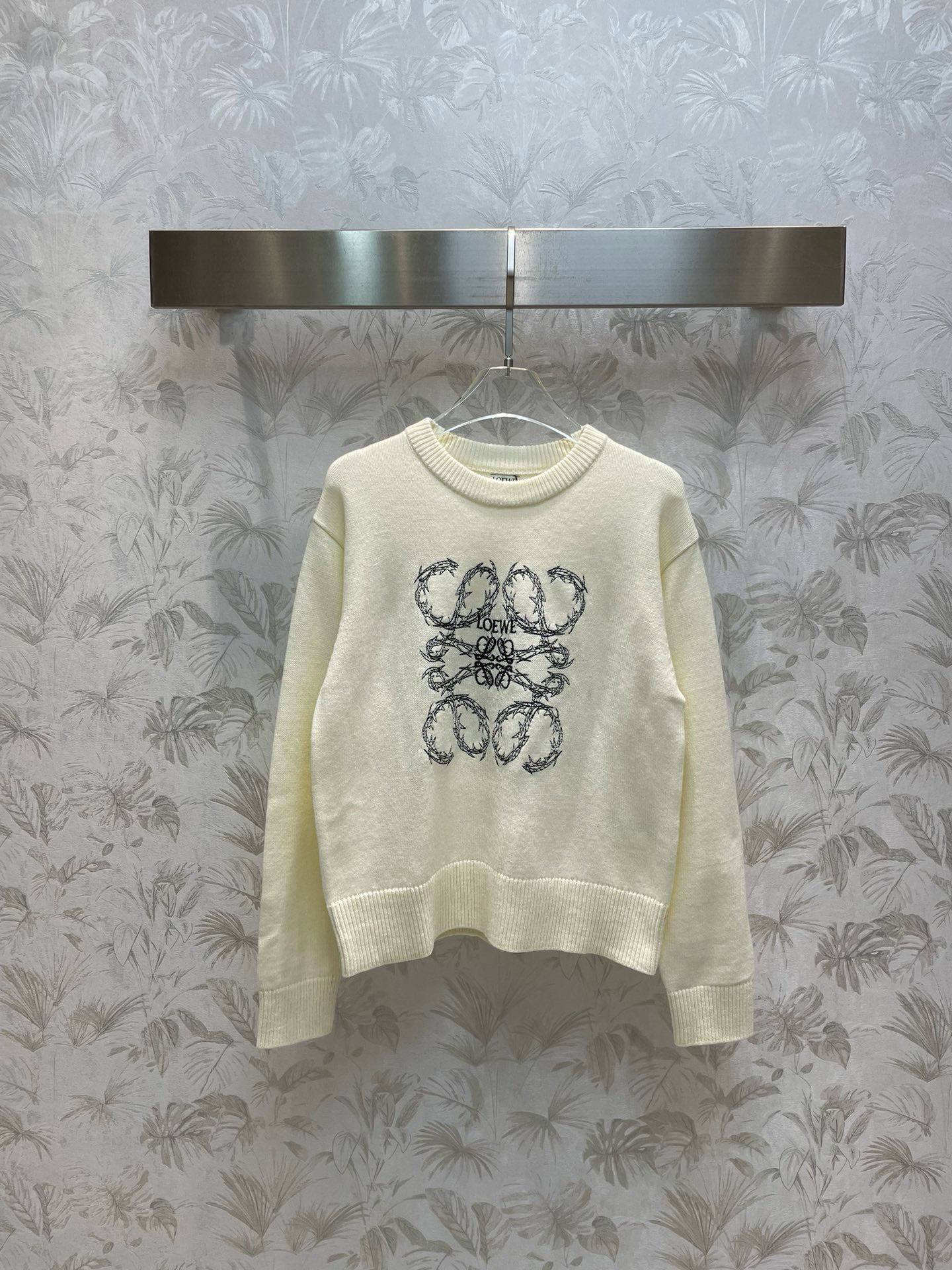 Bagsaaa L0ew* Sweatshirt In White