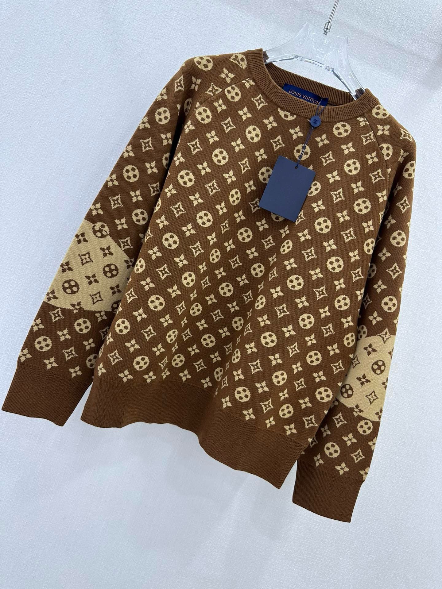 Bagsaaa L0vis Vvtt0n Sweatshirt Brown Monogram