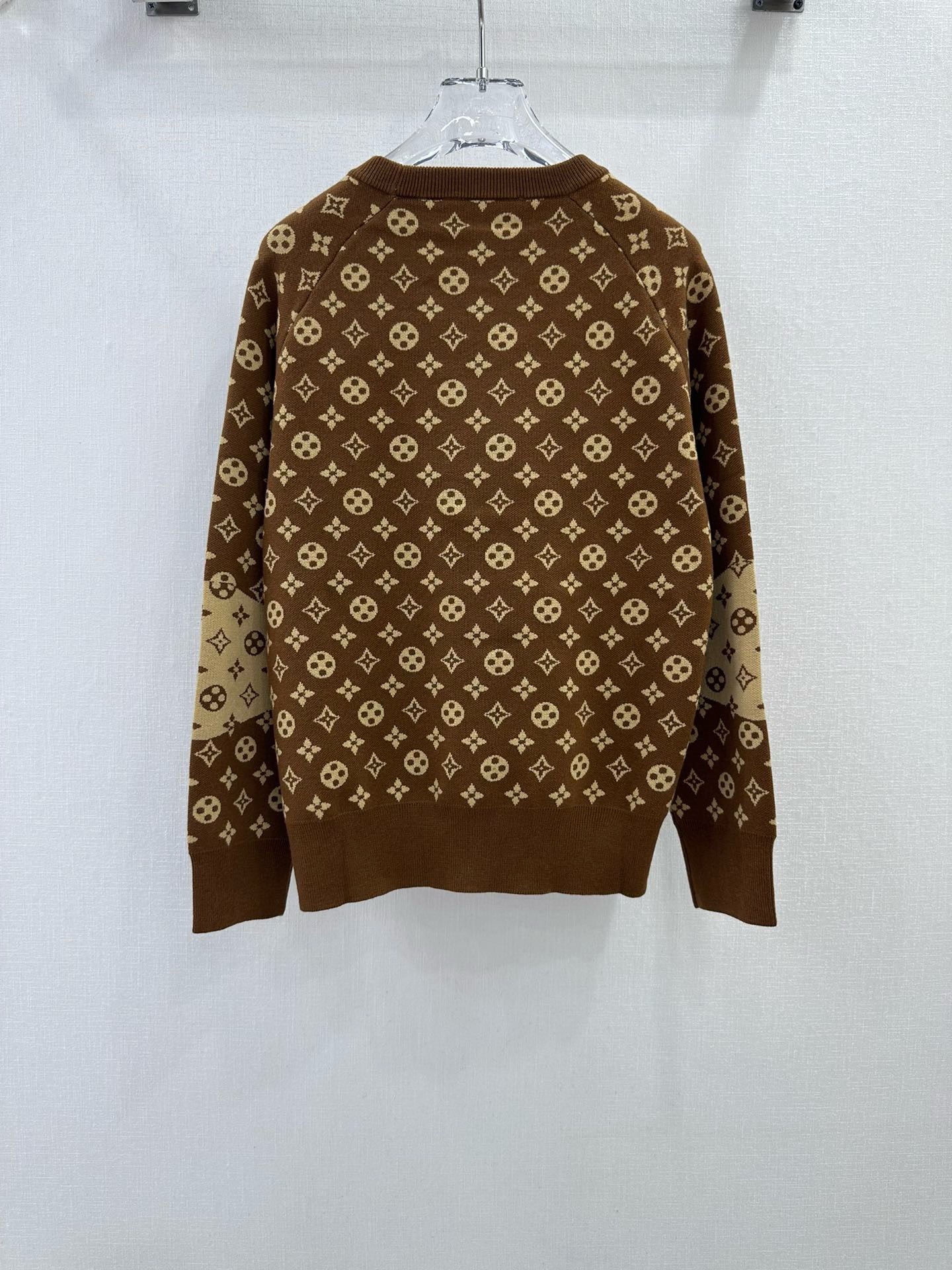 Bagsaaa L0vis Vvtt0n Sweatshirt Brown Monogram