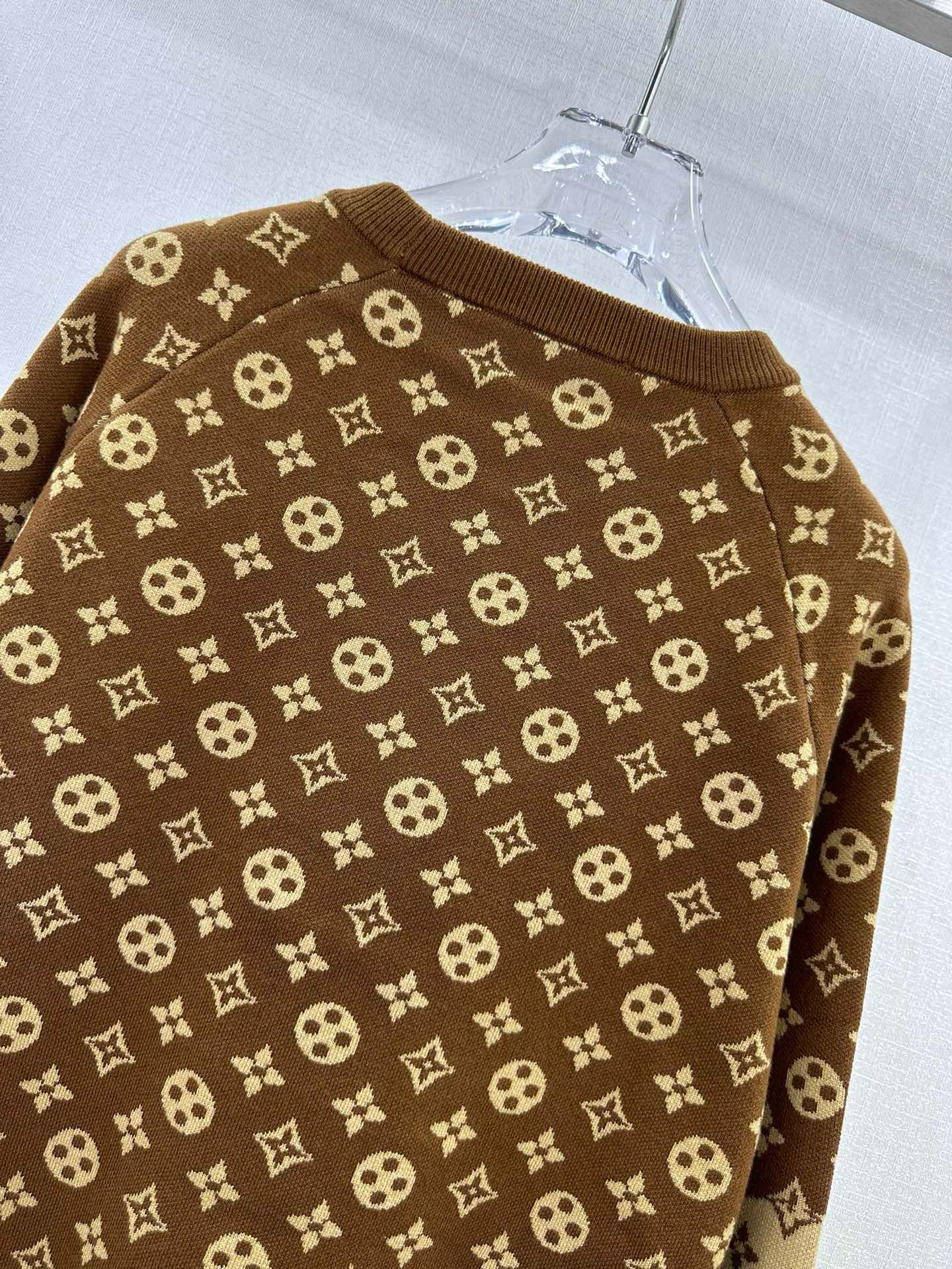 Bagsaaa L0vis Vvtt0n Sweatshirt Brown Monogram
