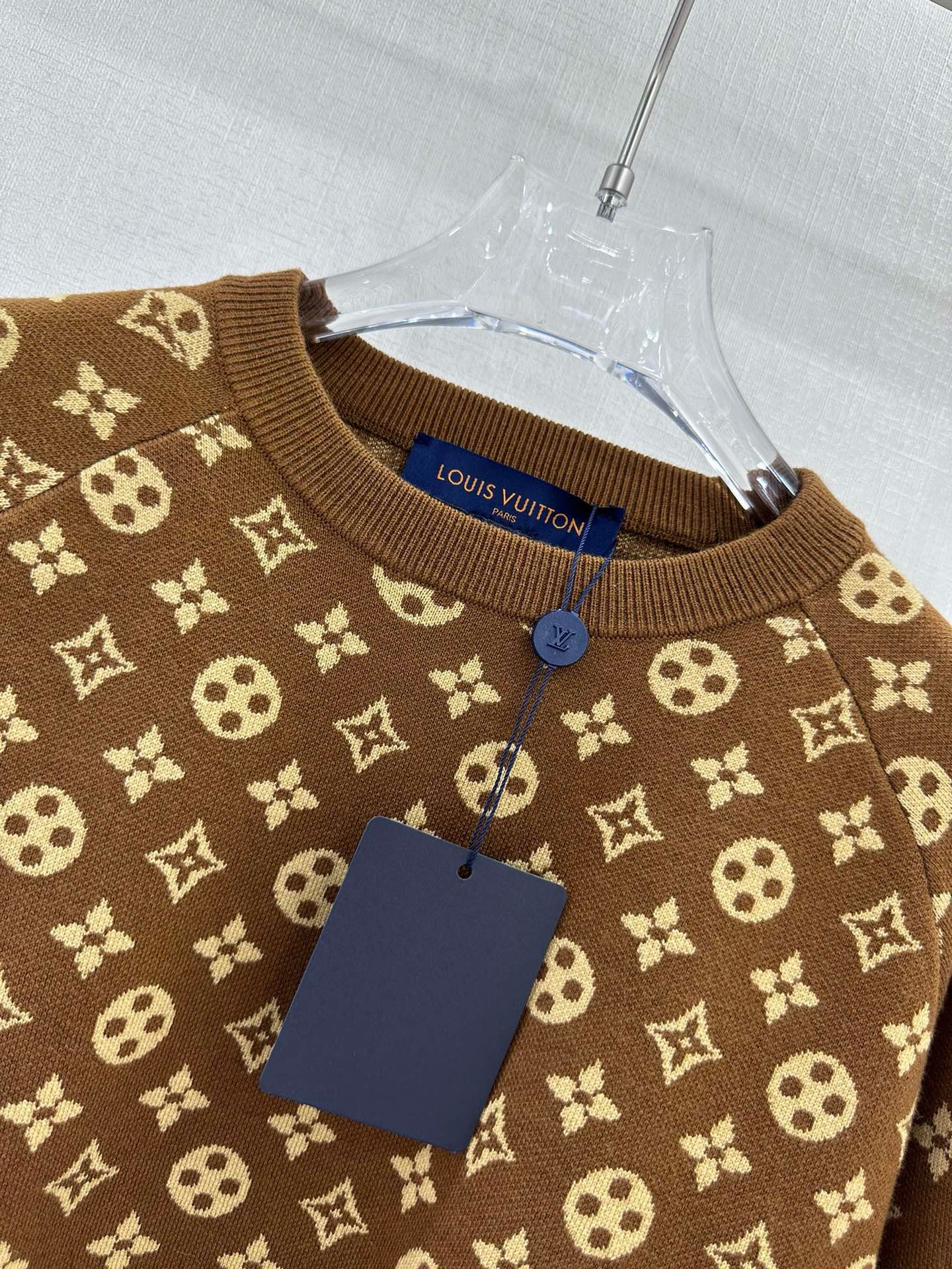 Bagsaaa L0vis Vvtt0n Sweatshirt Brown Monogram