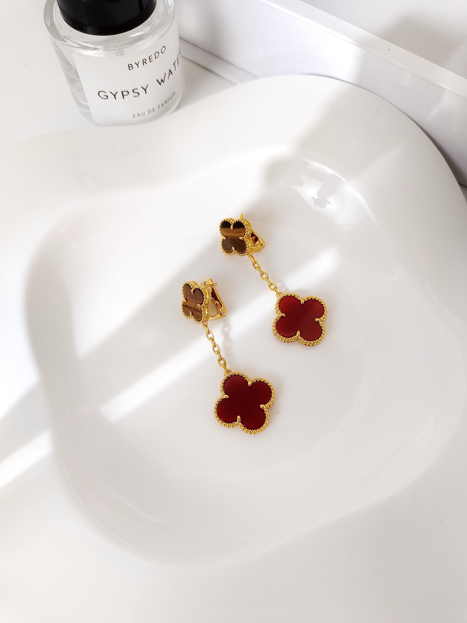 Bagsaaa Cleef & Arpels Magic Alhambra Tiger Eye Carnelian Earrings