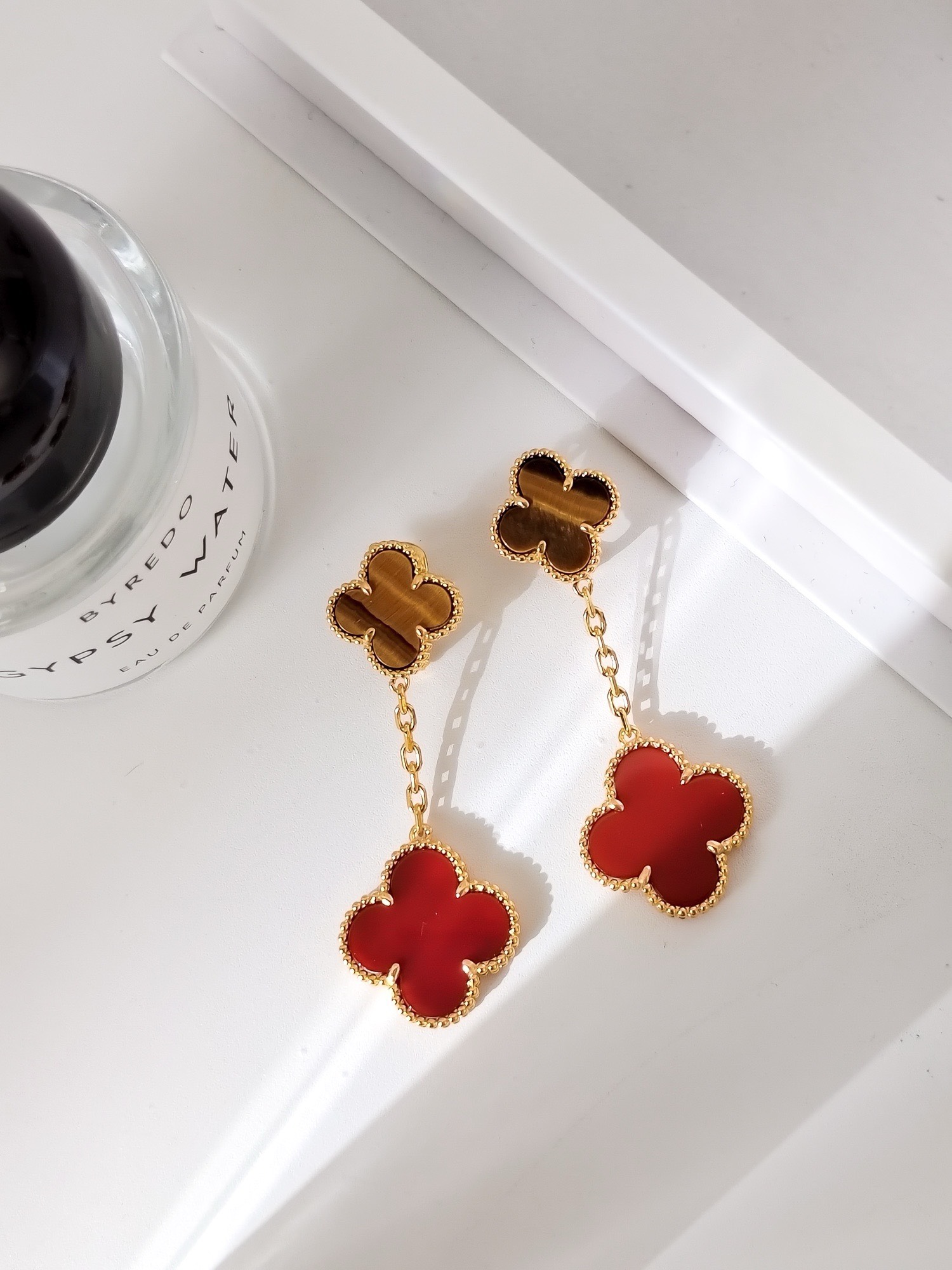 Bagsaaa Cleef & Arpels Magic Alhambra Tiger Eye Carnelian Earrings