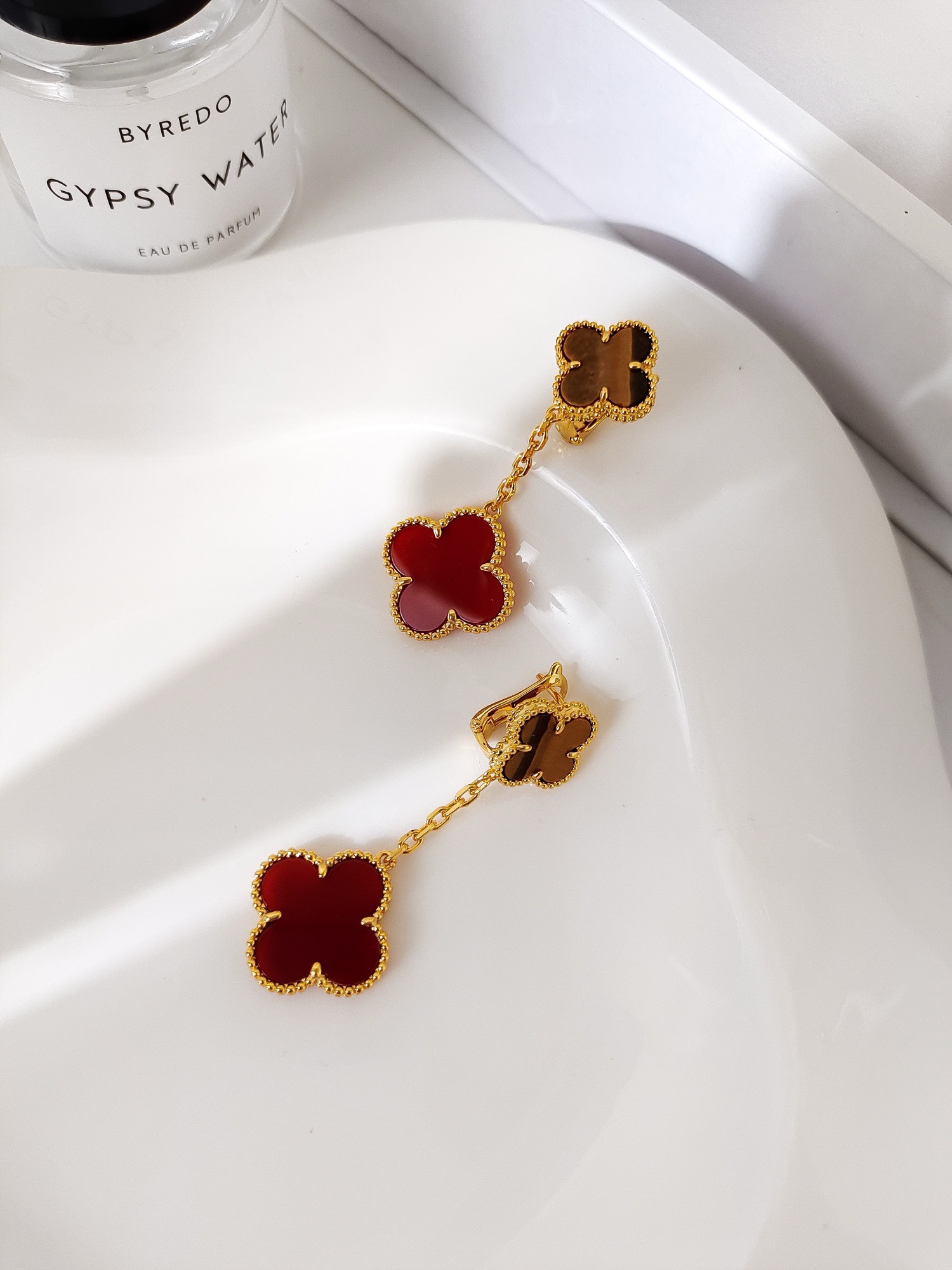 Bagsaaa Cleef & Arpels Magic Alhambra Tiger Eye Carnelian Earrings