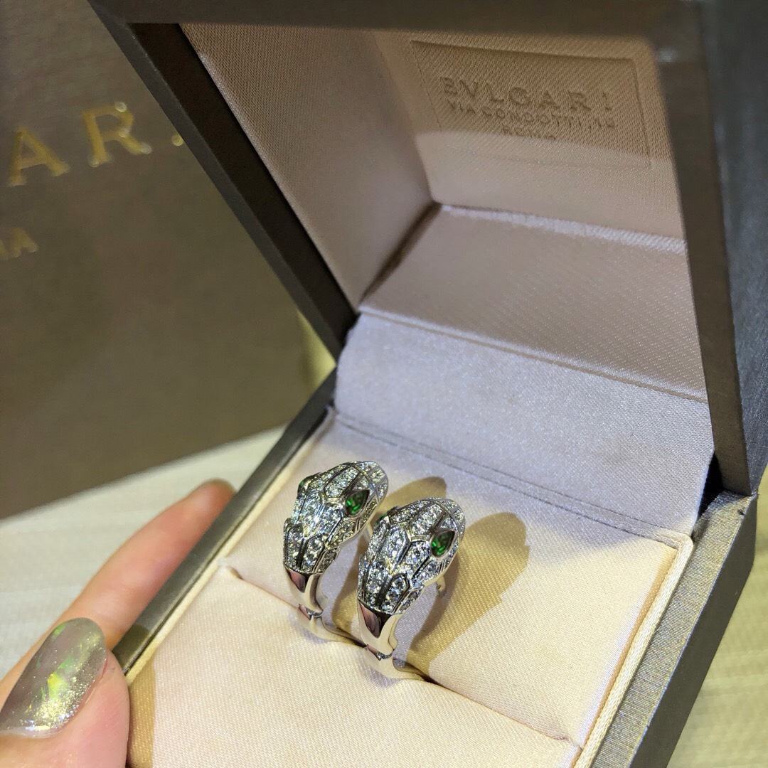 Bagsaaa Bv1g*ai D1am0nd Half Loop Earrings