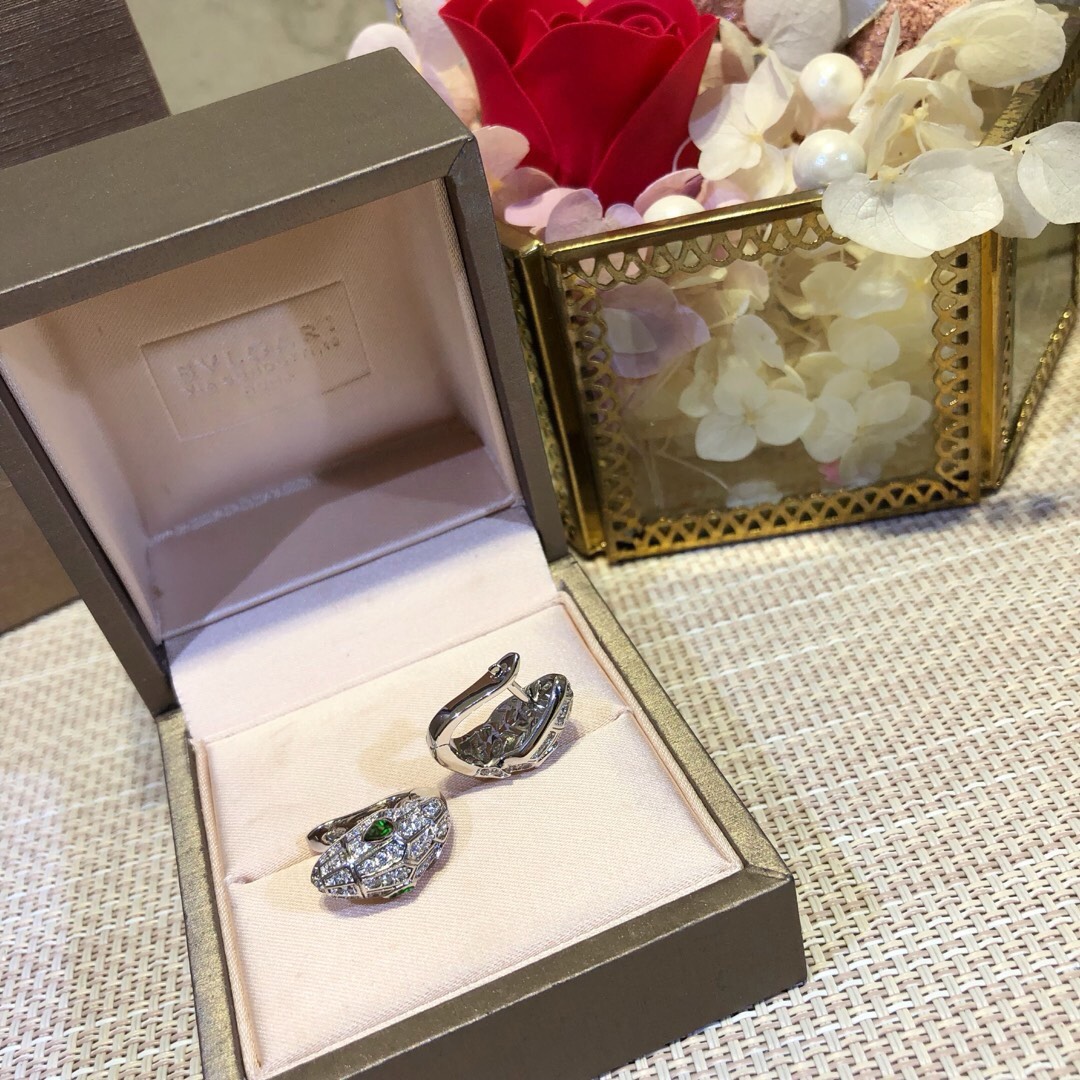 Bagsaaa Bv1g*ai D1am0nd Half Loop Earrings