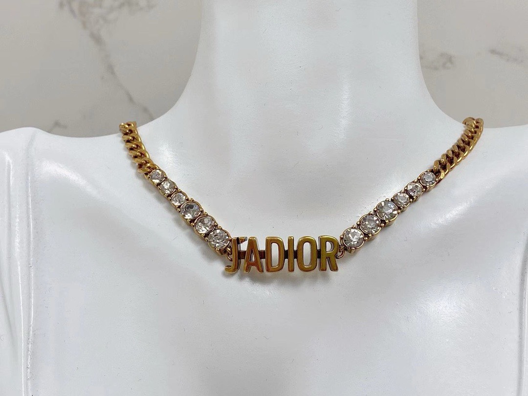 Bagsaaa D10r Gold with Crtystal Necklace