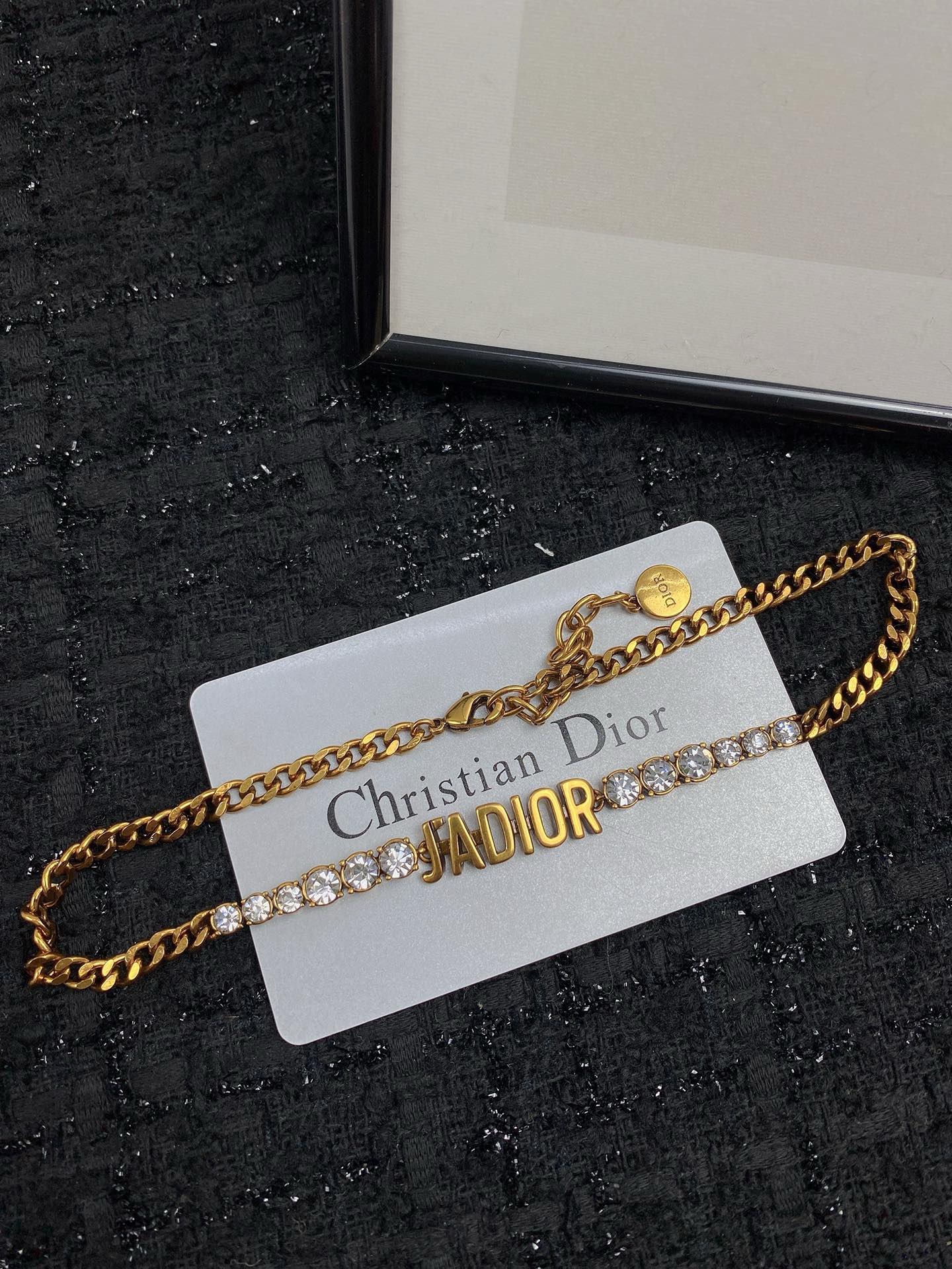 Bagsaaa D10r Gold with Crtystal Necklace