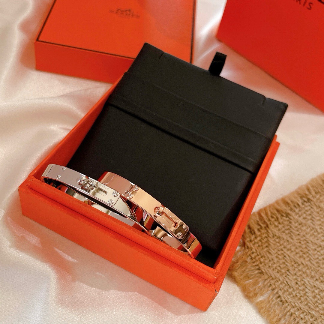 Bagsaaa H**me5 Kelly Bracelet