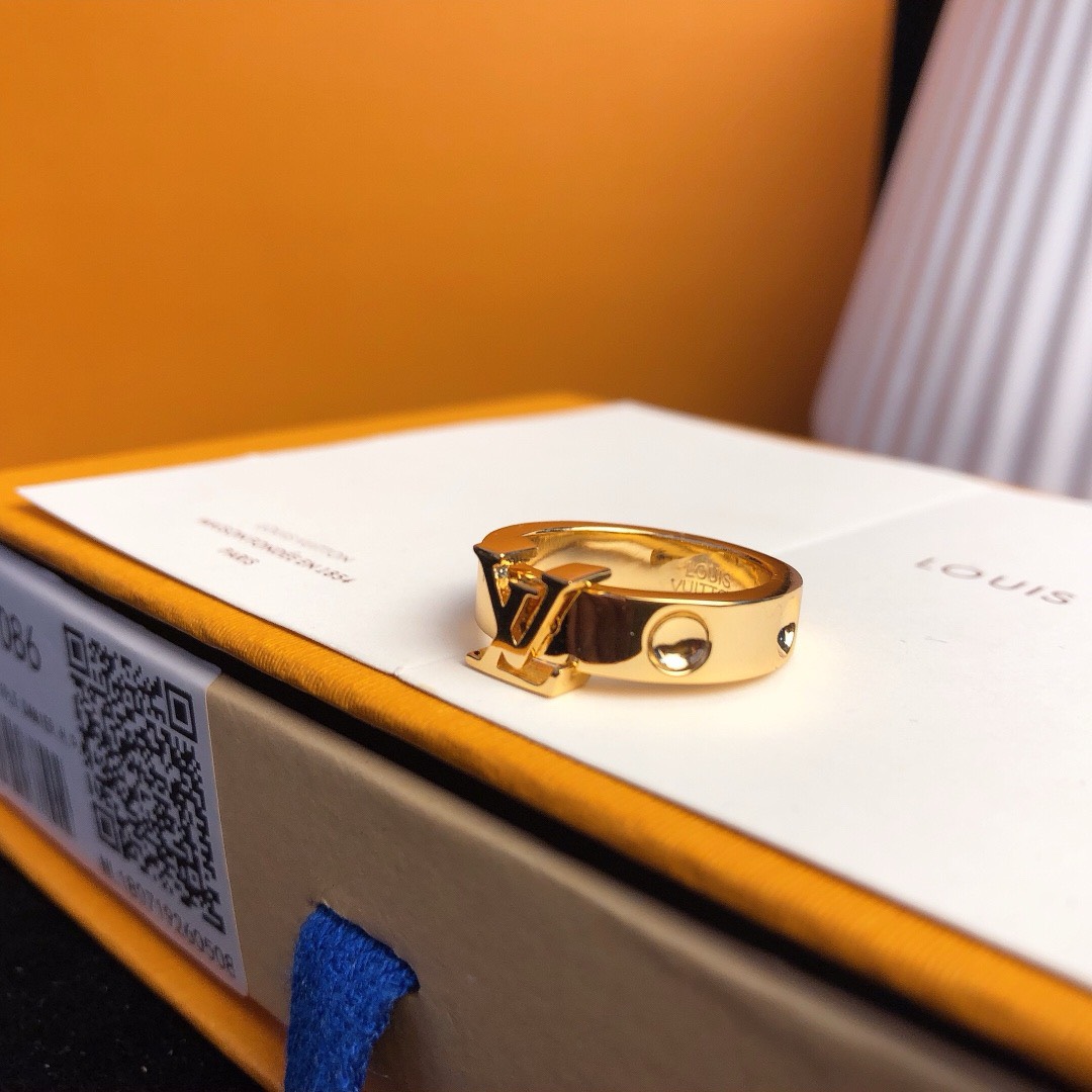Bagsaaa L0vis Vvtt0n Gold Ring