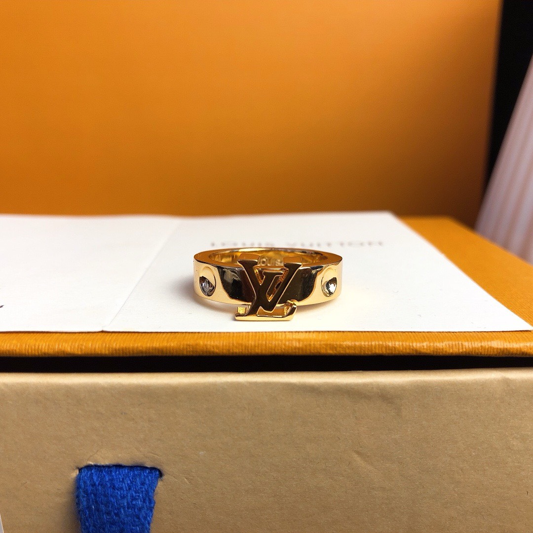 Bagsaaa L0vis Vvtt0n Gold Ring