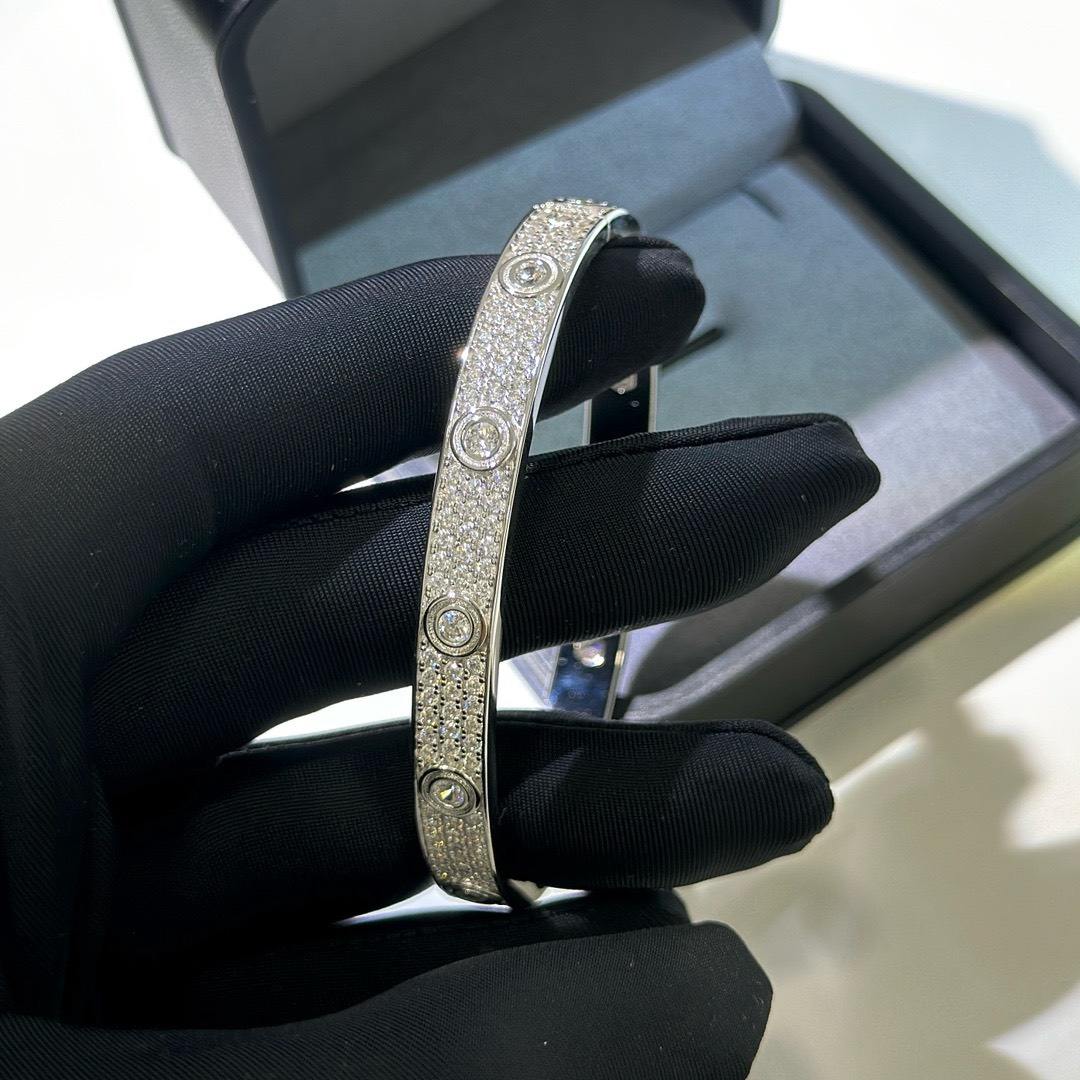Bagsaaa Ca*t1er Love Bracelet 18K White Gold D1am0nd-Paved