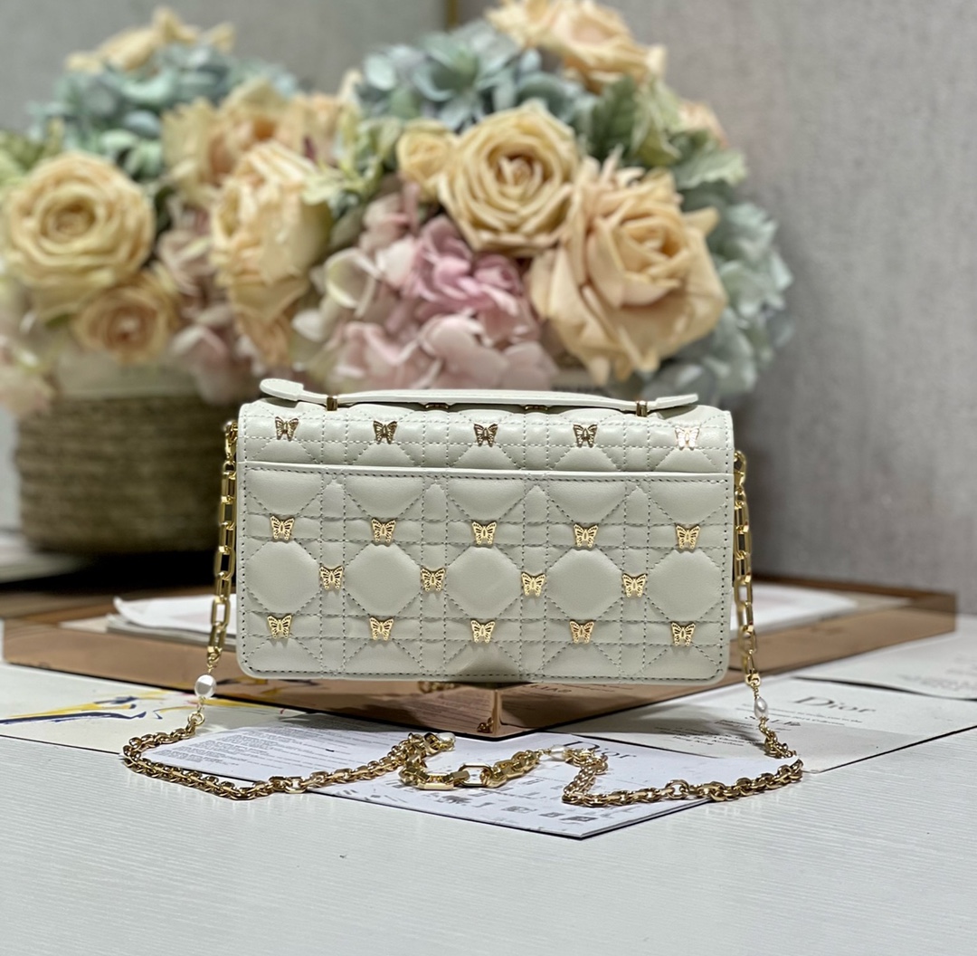 Bagsaaa D10r Miss D10r White Bag - 21 x 11.5 x 4.5cm