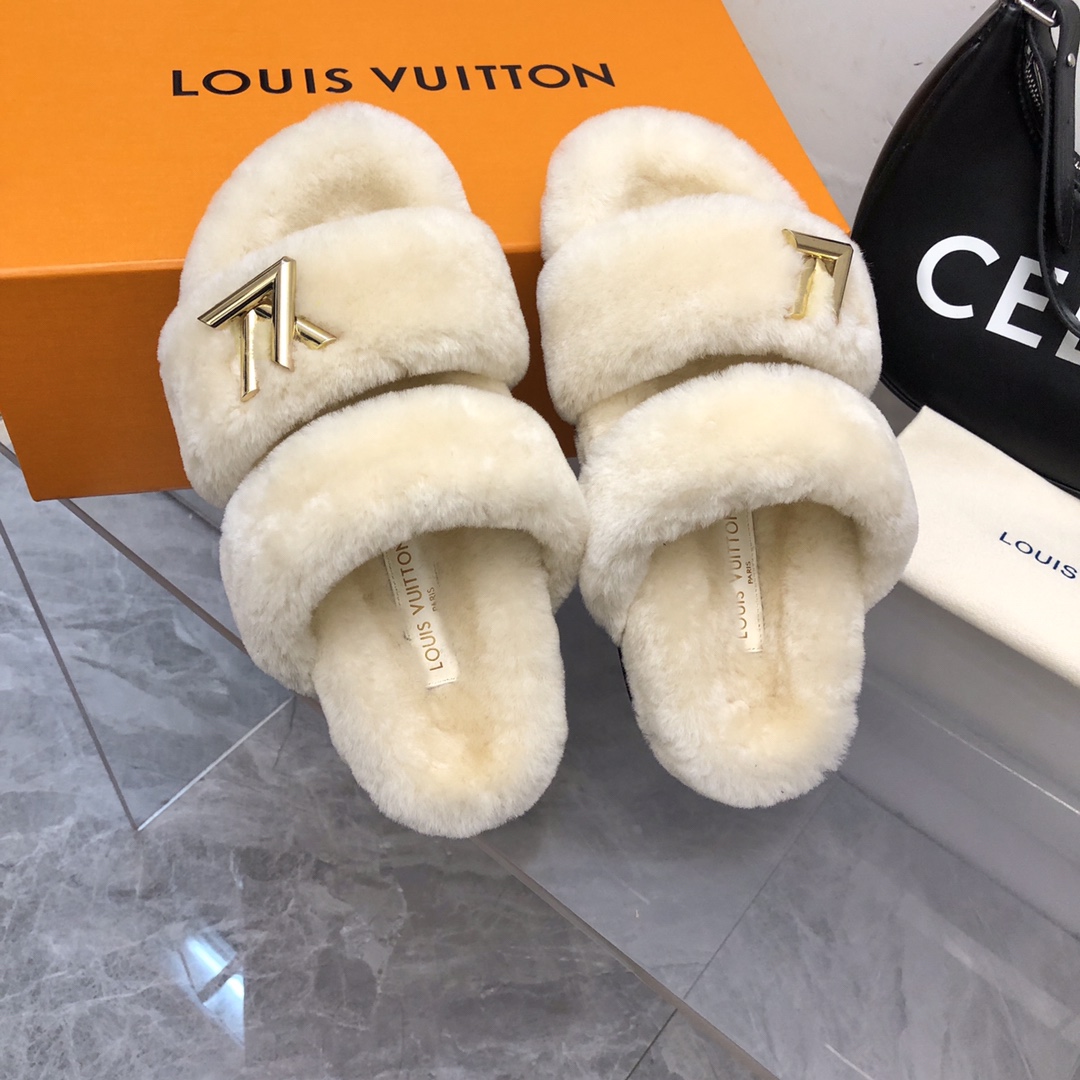 Bagsaaa L0vis Vvtt0n White shearling Comfort Flat Mule