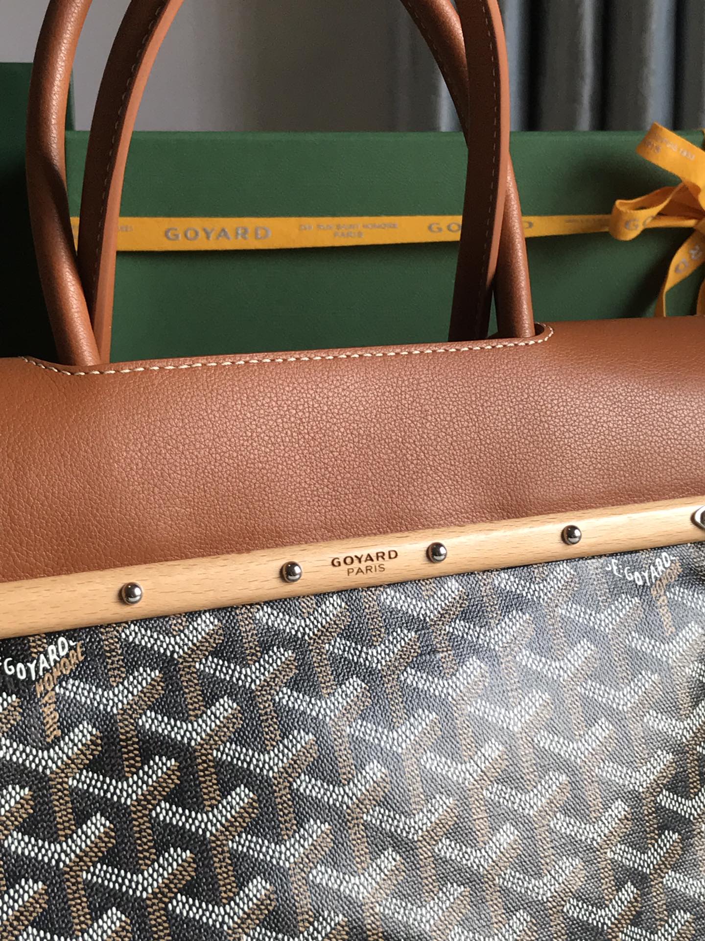 Bagsaaa G09ard Brown & Black Saigon Bag - 34x18x24cm