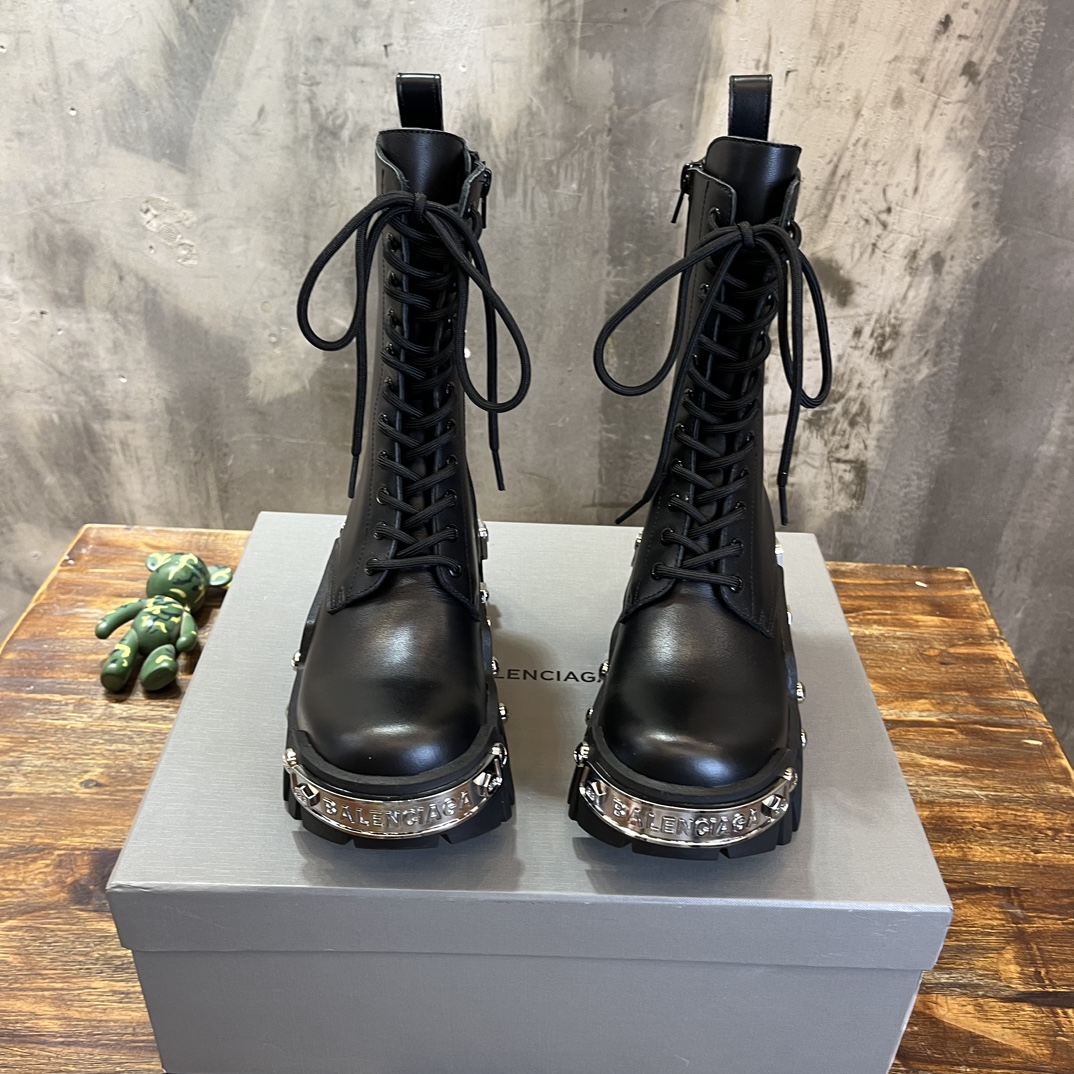 Bagsaaa Ba1en*iaga Black Leather Bulldozer Boot