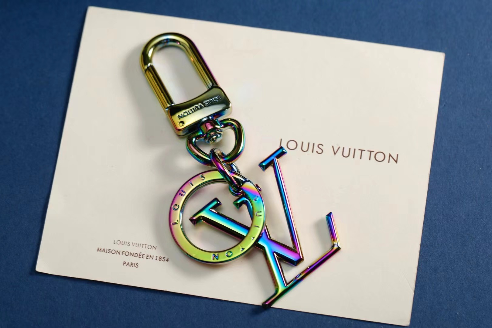 Bagsaaa L0vis Vvtt0n LV Circle Keychains and Bag Hanging Accessories
