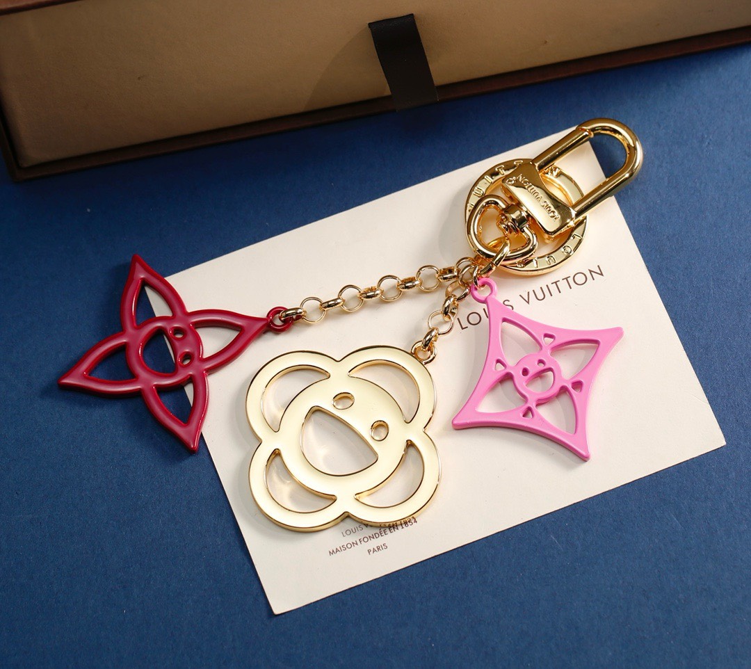 Bagsaaa L0vis Vvtt0n Cosmic Blossom Keychain and Bag Charm