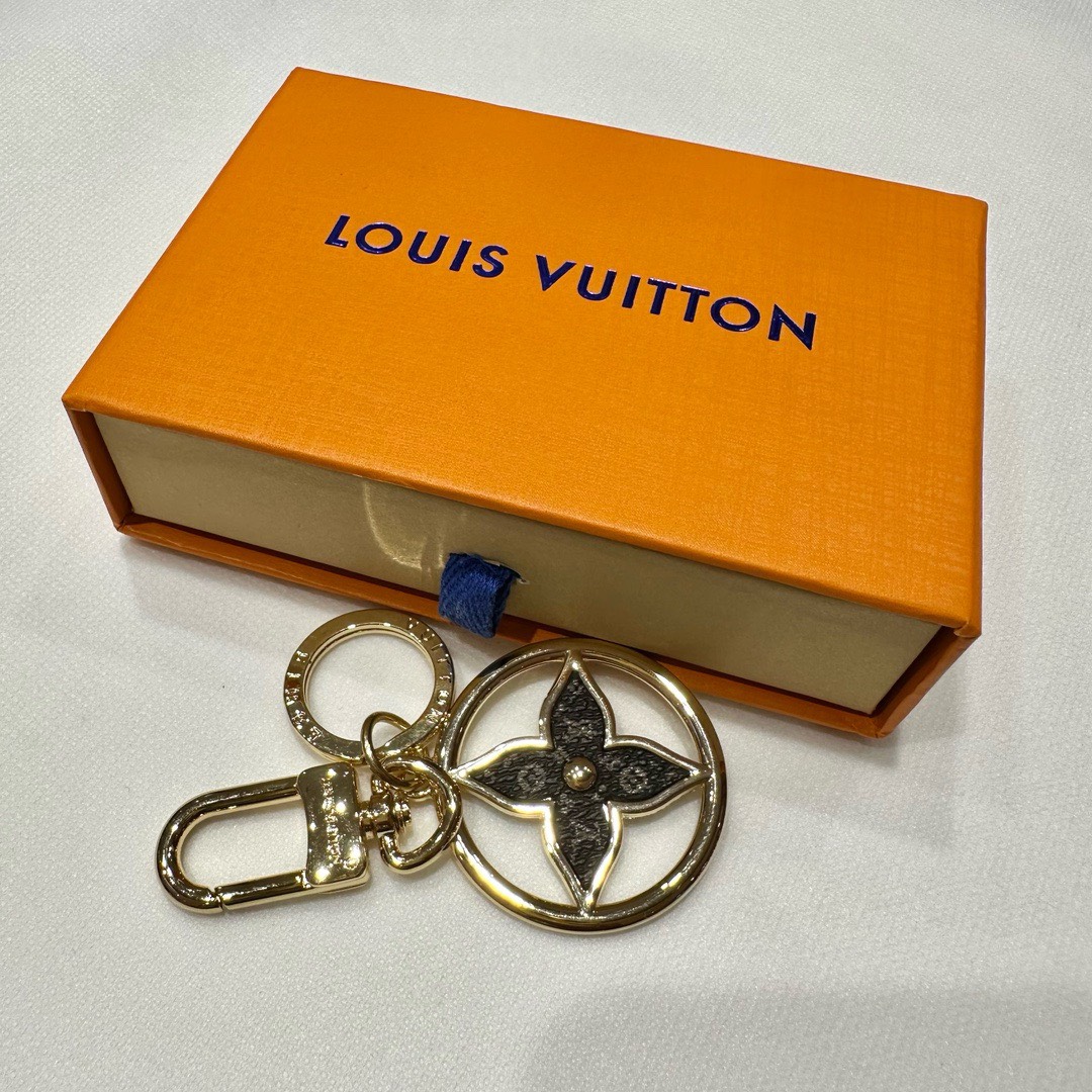 Bagsaaa L0vis Vvtt0n Monogram Puzzle Flower Bag Charm and Key holder