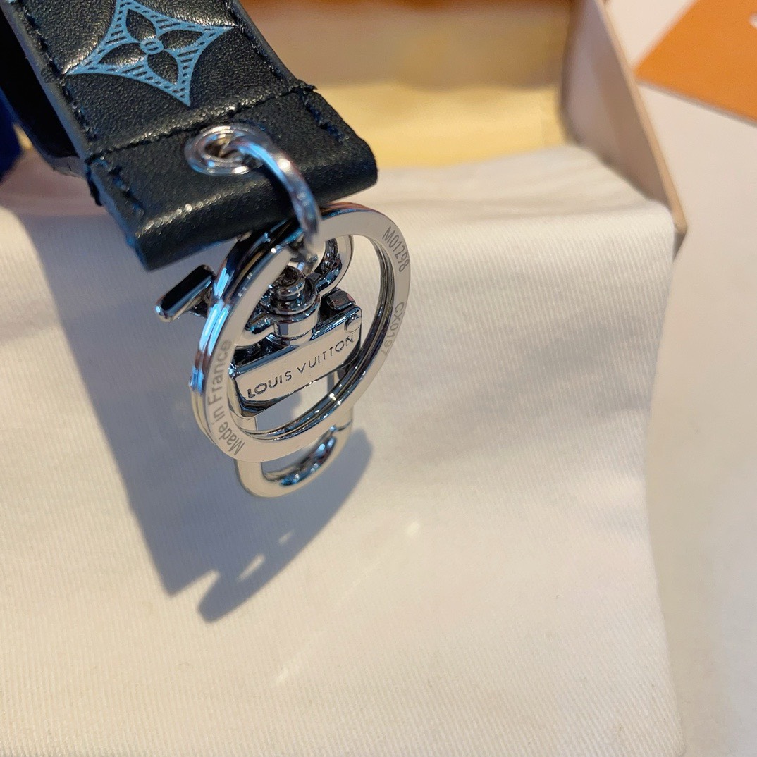 Bagsaaa L0vis Vvtt0n Monogram Key Chain Dragonne