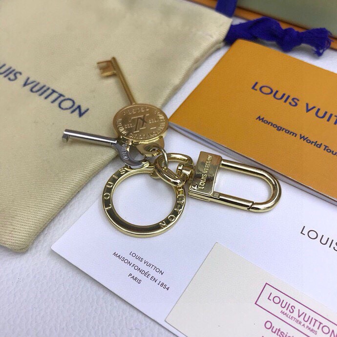 Bagsaaa L0vis Vvtt0n Circle Key Chain and Bag Charm