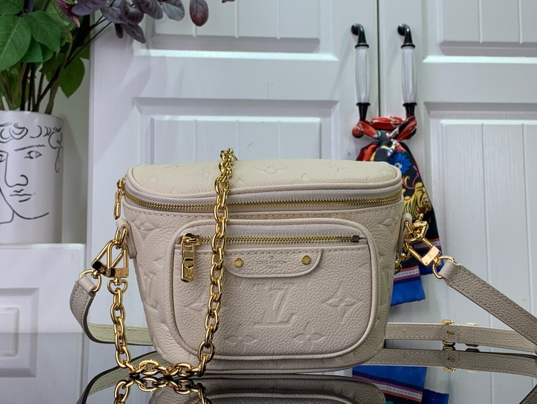 Bagsaaa L0vis Vvtt0n Mini Bumbag White - 17x12x9.5cm