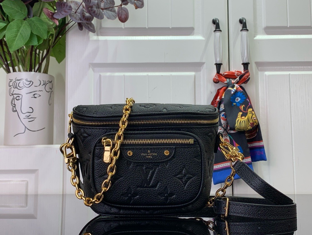 Bagsaaa L0vis Vvtt0n Mini Bumbag Black - 17x12x9.5cm
