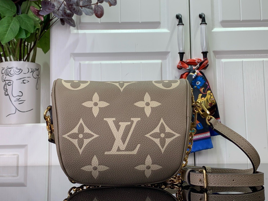 Bagsaaa L0vis Vvtt0n Mini Bumbag Taupe - 17x12x9.5cm
