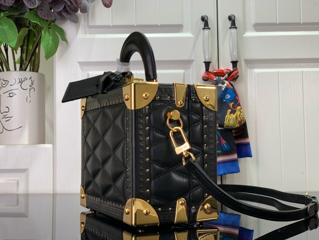 Bagsaaa L0vis Vvtt0n Petite Valise Box Bag - 22.5 x 17.5 x 11 cm
