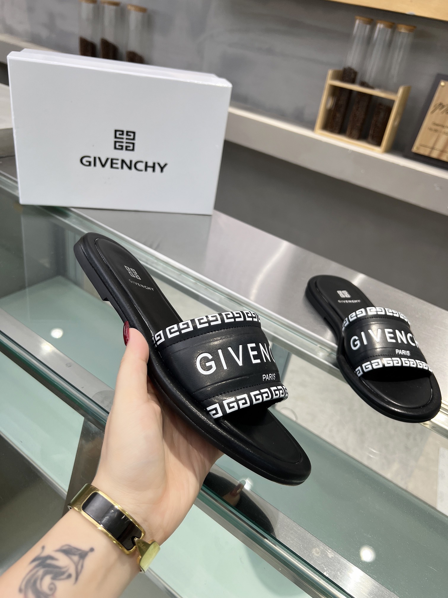 Bagsaaa Givenchy Black Slides