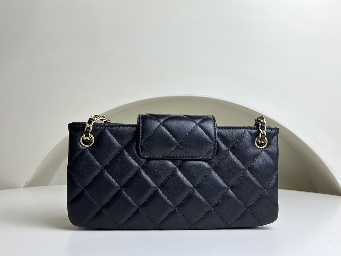 Bagsaaa Ch**el CC Big Logo Lambskin - 16.5×26.5×5 cm