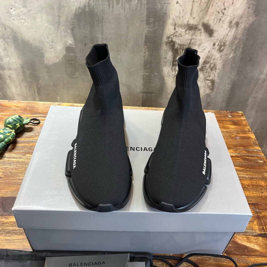 Bagsaaa Ba1en*iaga Speedy Trainer In All Black
