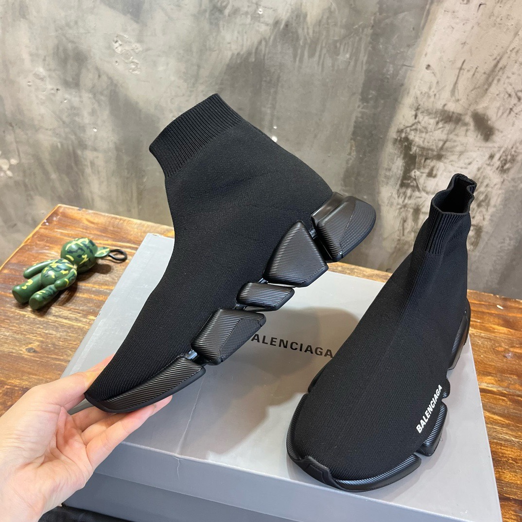 Bagsaaa Ba1en*iaga Speedy Trainer In All Black