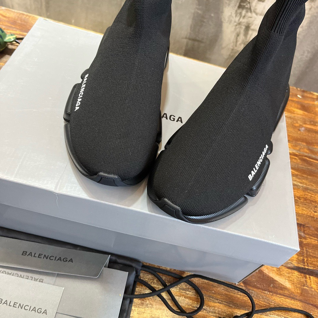 Bagsaaa Ba1en*iaga Speedy Trainer In All Black