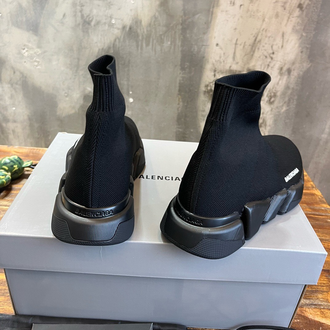 Bagsaaa Ba1en*iaga Speedy Trainer In All Black