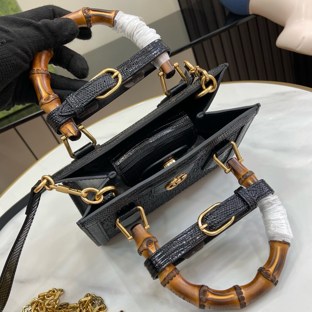Bagsaaa Gvc*1 Diana mini leather handbag