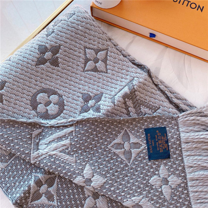 Bagsaaa L0vis Vvtt0n Monogram scarf in grey 170cm x 30cm