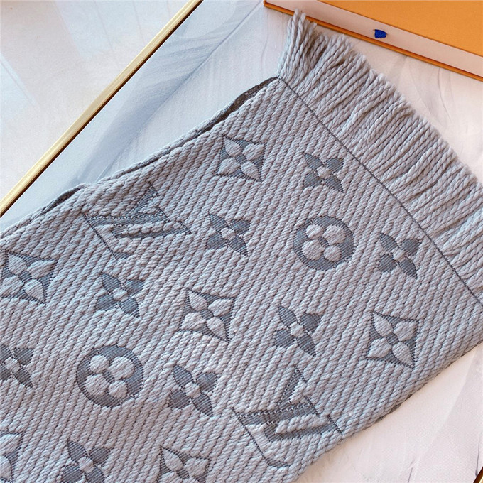 Bagsaaa L0vis Vvtt0n Monogram scarf in grey 170cm x 30cm