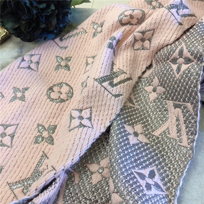 Bagsaaa L0vis Vvtt0n Monogram scarf in pink 170cm x 30cm