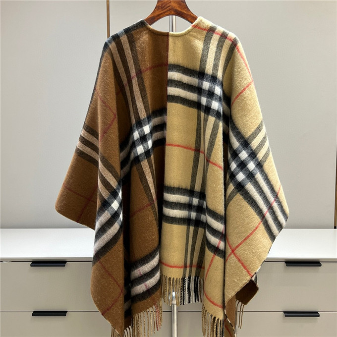 Bagsaaa Bv*b*rry Ponchos 137cm x 152cm