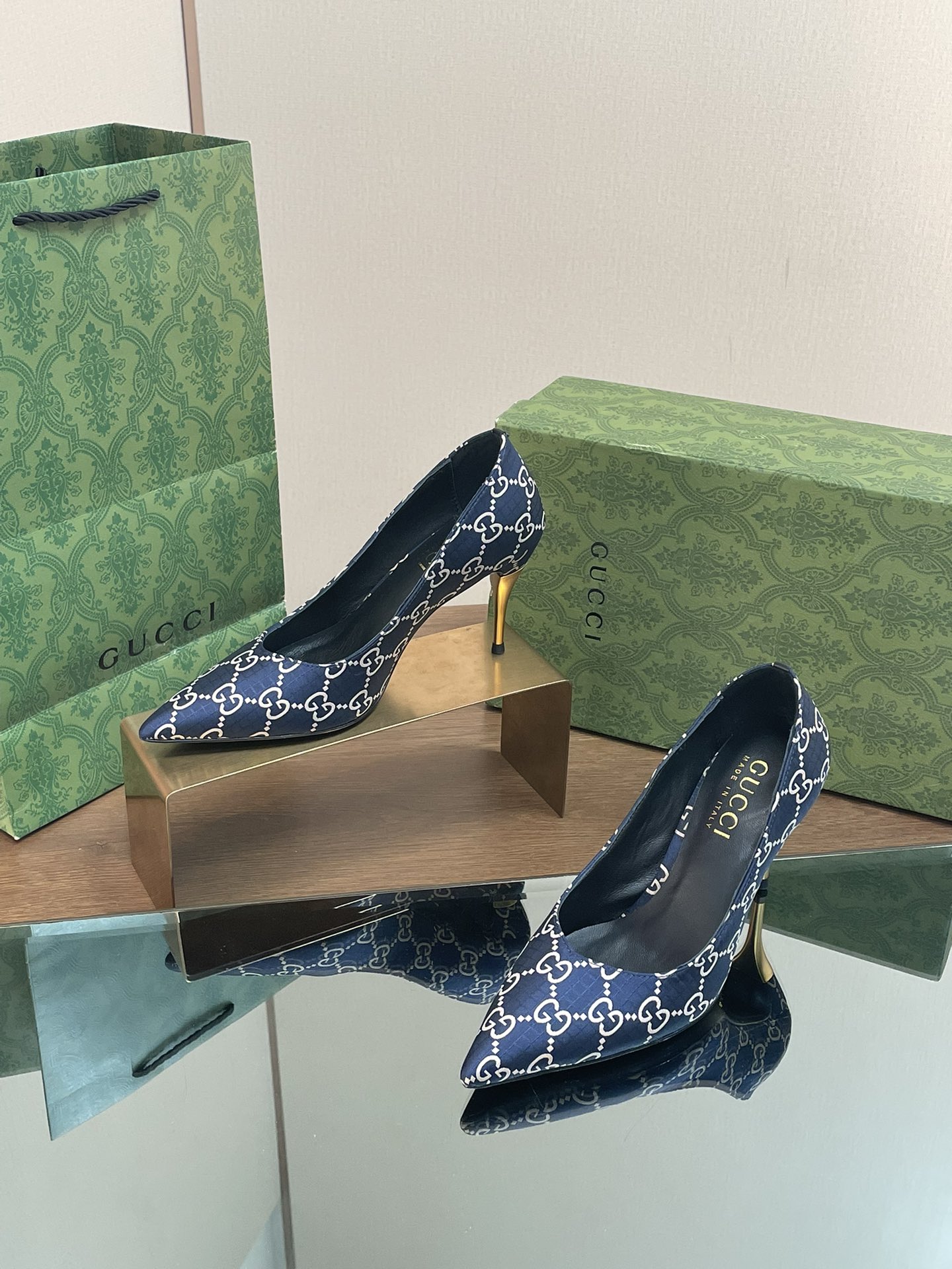 Bagsaaa Gvc*1 High Heel GG In Navy
