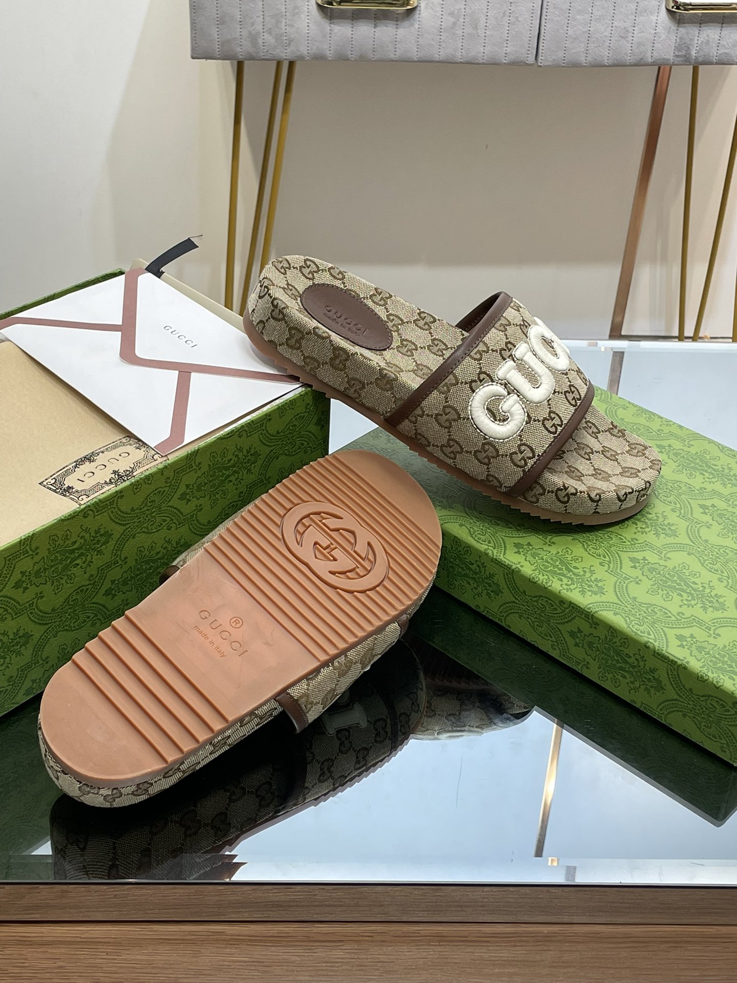 Bagsaaa Gvc*1 Slides Small GG Ebony In Brown 02