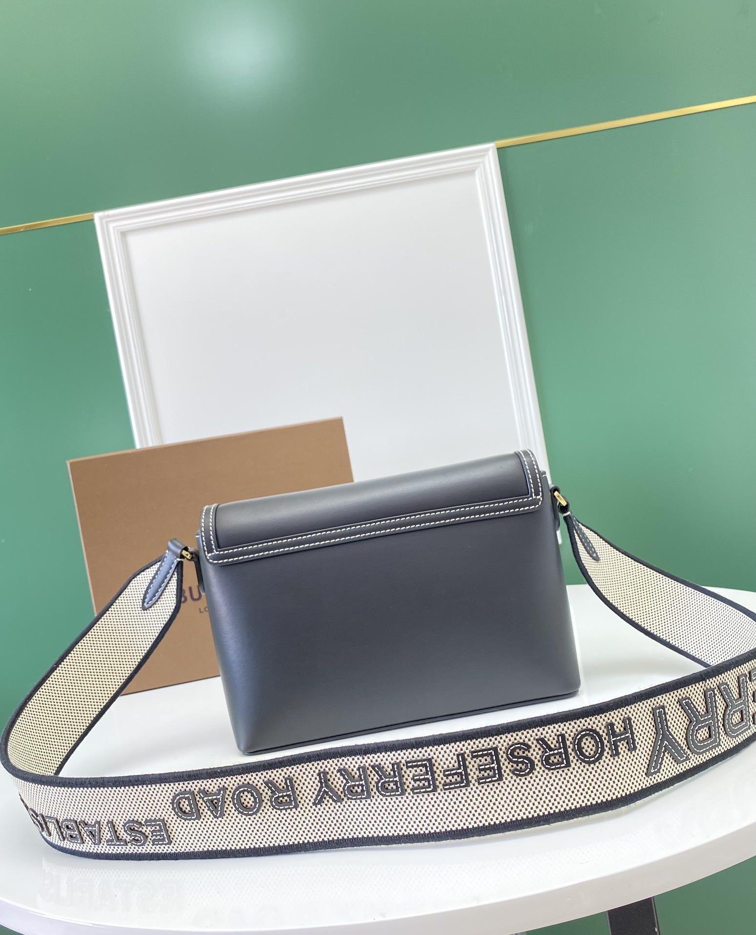 Bagsaaa Bv*b*rry Note Topstitched Crossbody Bag In Black