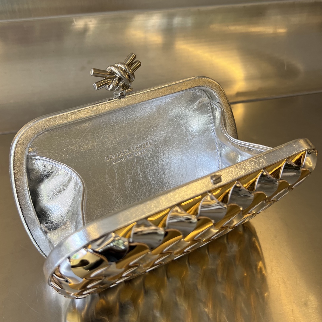 Bagsaa B0tt*ga Ven*ta Knot Silver & Gold - 19x11.5x5cm