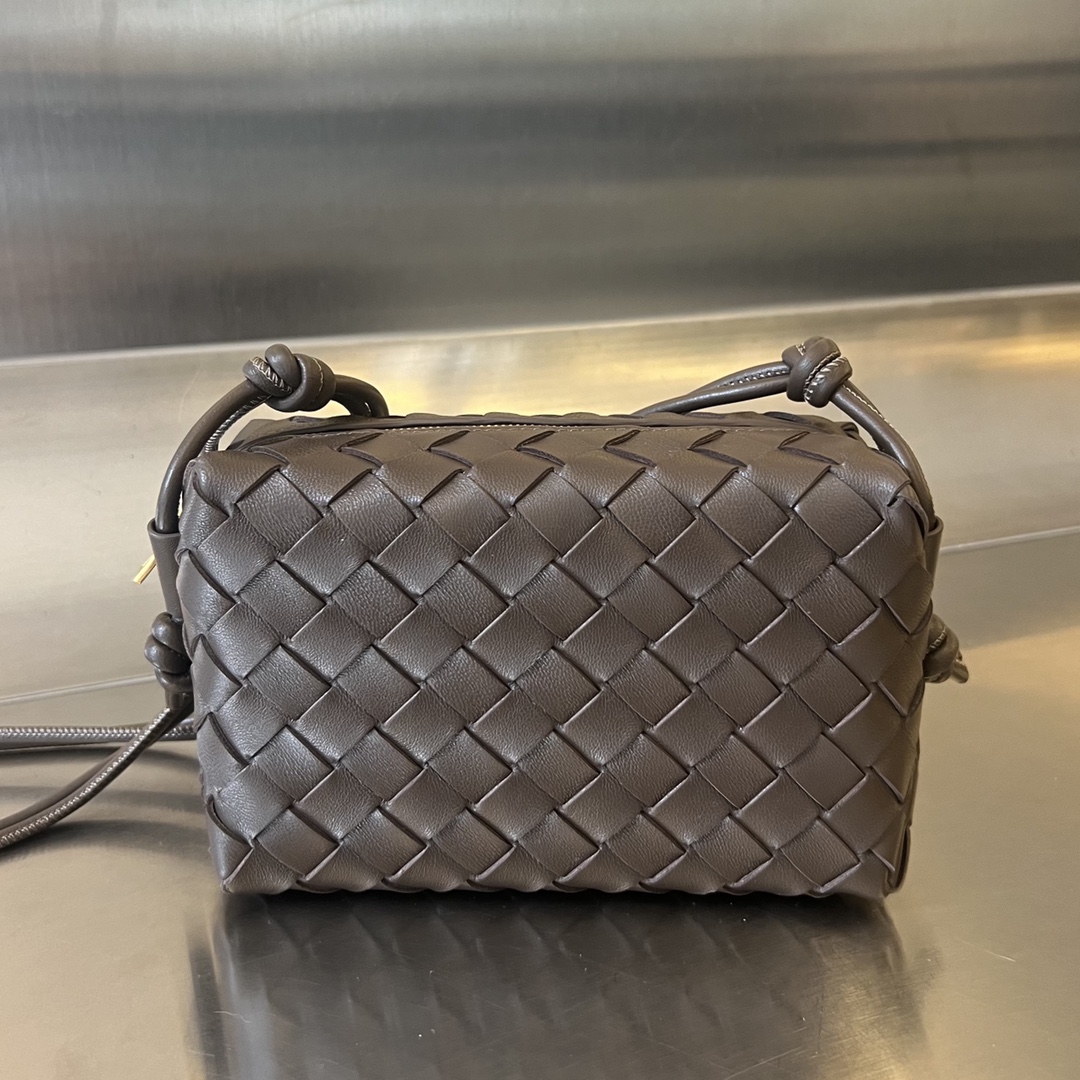 Bagsaaa B0tt*ga Ven*ta Loop Bag Dark Brown - 17x10x6cm