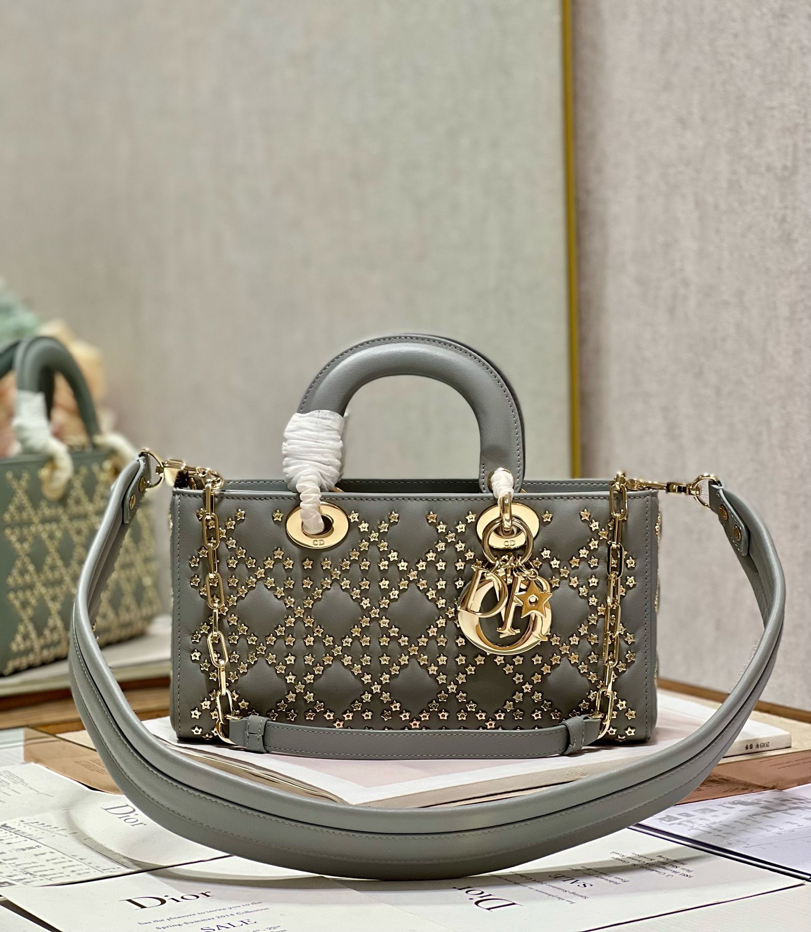 Bagsaaa D10r Lady D - Joy In Grey Cannage Satin - 26 x 13.5 x 5 cm