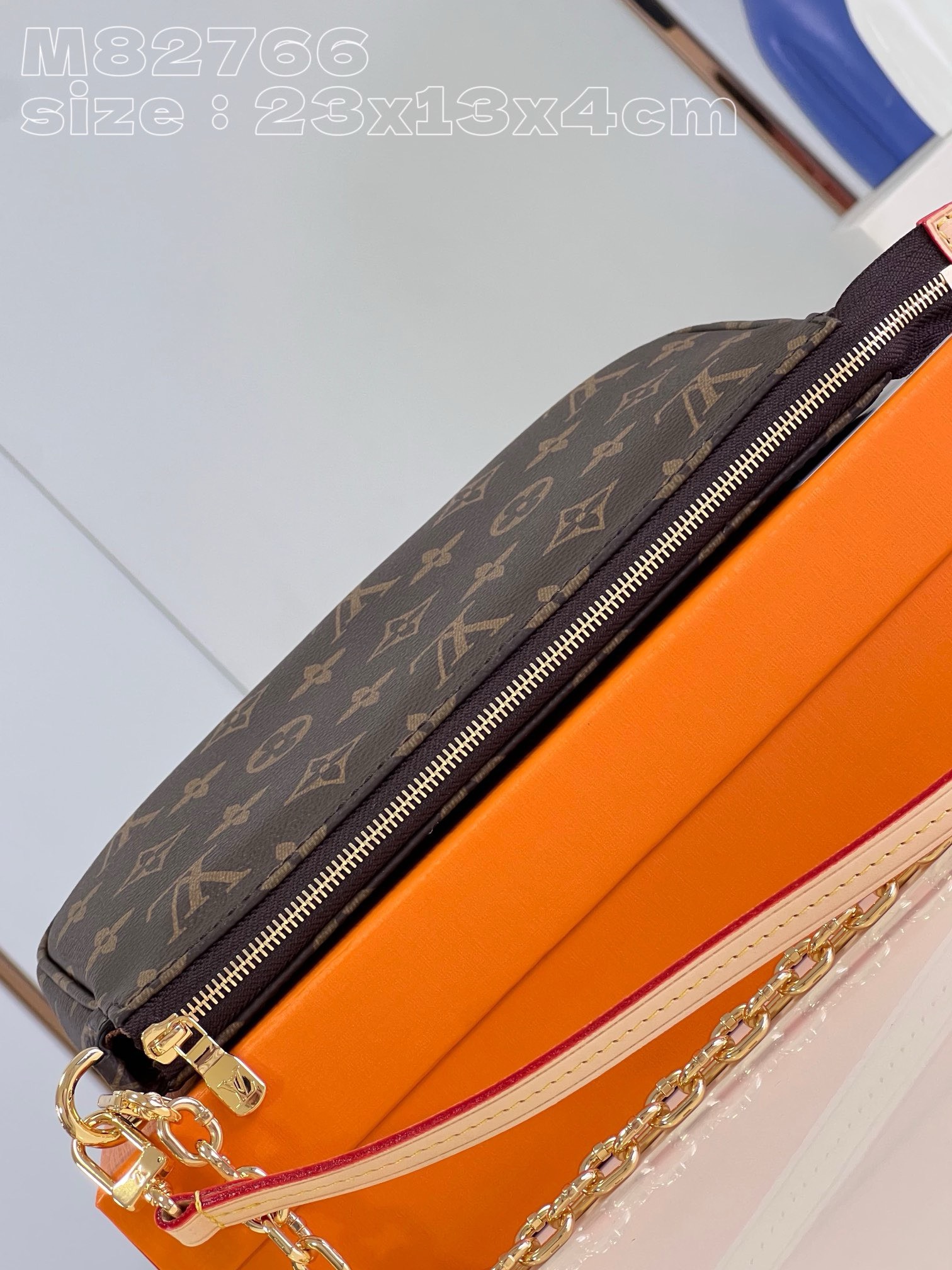 Bagsaaa L0vis Vvtt0n Pochette Accessoires Bag - M82766 - 23.5 x 13.5 x 4 cm