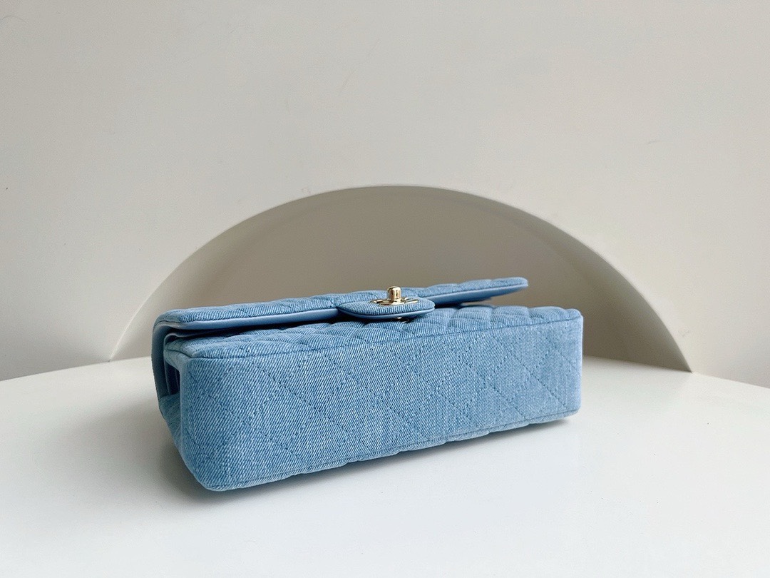 Bagsaaa Ch**el Classic Flap Bag In Light Blue Denim - 25cm