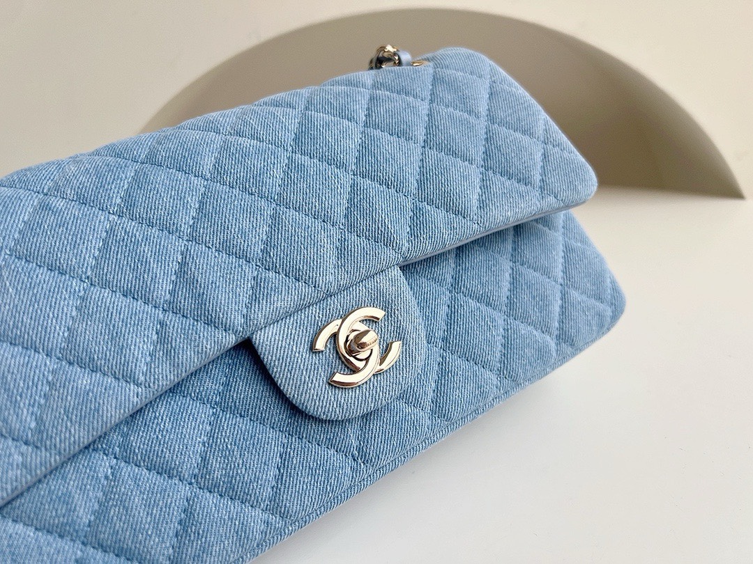 Bagsaaa Ch**el Classic Flap Bag In Light Blue Denim - 25cm