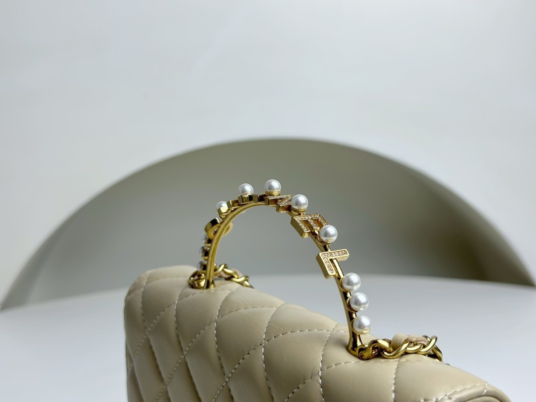 Bagsaaa Ch**el WOC Beige Lambskin With Pearl Top Handle - 19x12x3.5cm